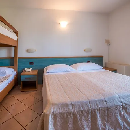 Belvedere Hotel 3*