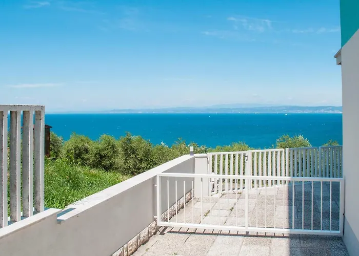 Cliff Belvedere Hotel 3*